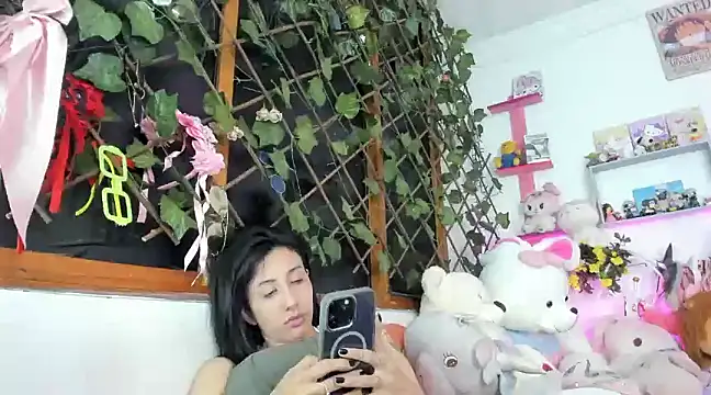 LunaDeCristall online show from 02.22.25