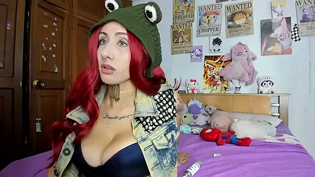 LunaDeCristall online show from 11.05.25