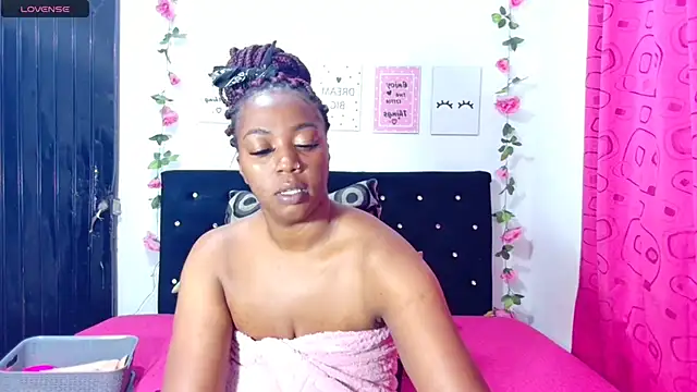 CiaraEbony online show from 10.22.25