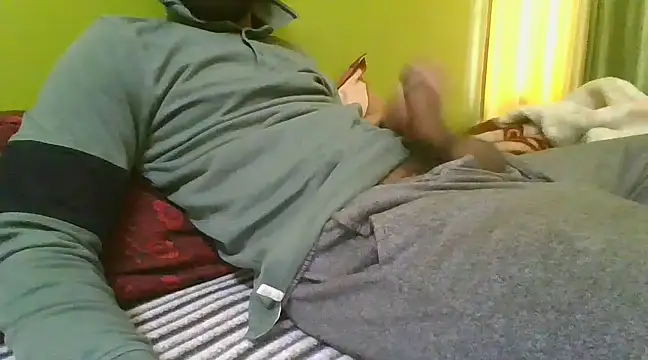 Snapshot of 17Prat1998 chatting on 01.04.25 17Prat1998 online show from 01.04.25