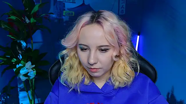 JasmineMilko online show from 02.25.25