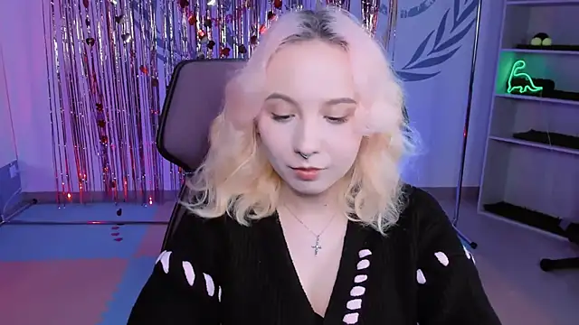 JasmineMilko online show from 02.28.25