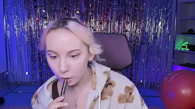 JasmineMilko online show from 03.19.25