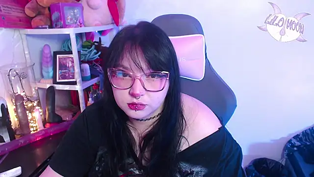 LiloMoon69 online show from 01.12.25