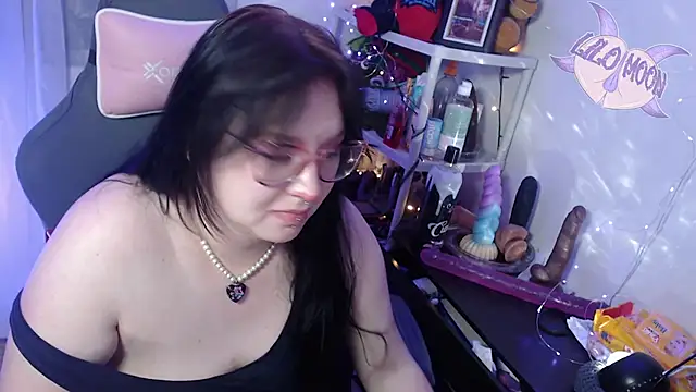 LiloMoon69 online show from 02.04.25
