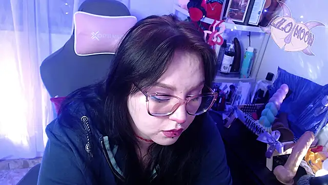 LiloMoon69 online show from 02.17.25