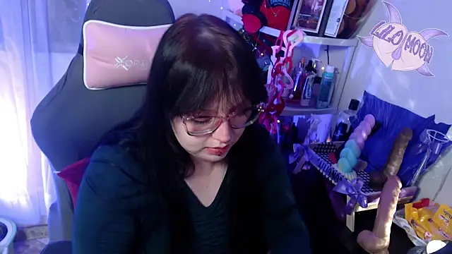 LiloMoon69 online show from 02.18.25