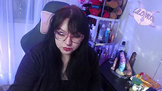 LiloMoon69 online show from 02.24.25