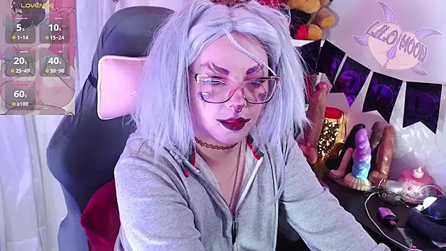 LiloMoon69 online show from 10.23.25