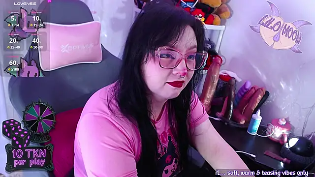 LiloMoon69 online show from 11.29.25