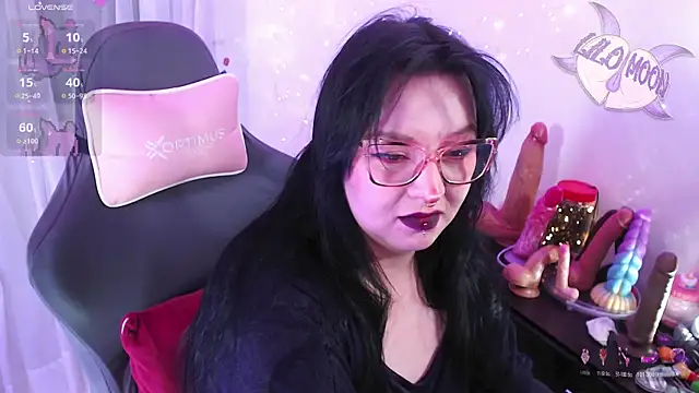LiloMoon69 online show from 04.28.26