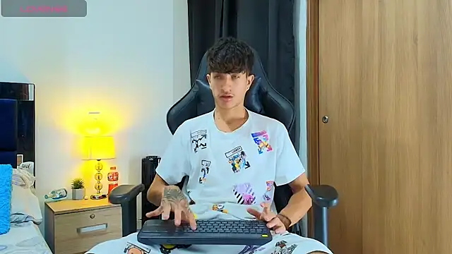  CamiloBass online show from 05.10.26