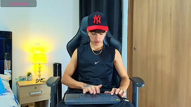  CamiloBass online show from 05.13.26