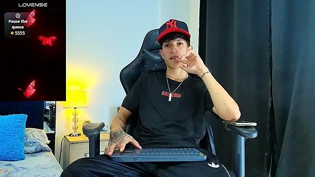  CamiloBass online show from 07.11.26