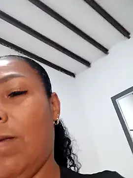 OliviaBurning online show from 11.15.25