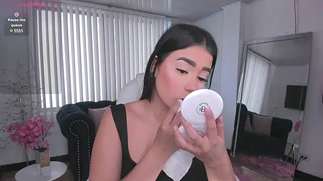 amelie jhons online show from 03.01.25