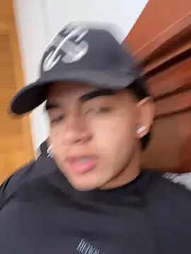 JoanG10 online show from 04.20.26