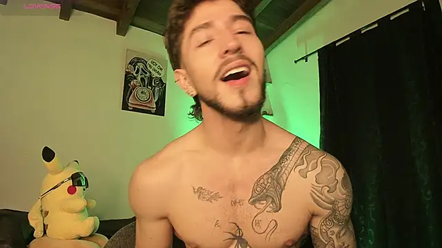 Valentino Xander online show from 03.21.25