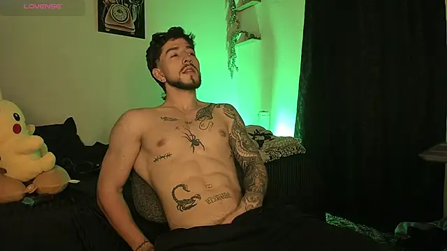 Valentino Xander online show from 03.22.25