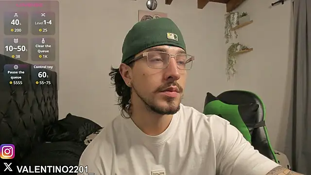 Valentino Xander online show from 10.13.25