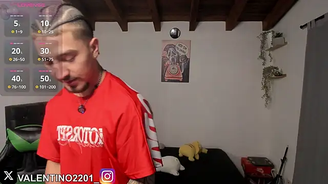 Valentino Xander online show from 11.15.25