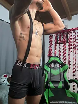 Snapshot of Valentino_Xander chatting on 02.17.26 Valentino Xander online show from 02.17.26