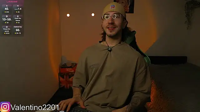 Snapshot of Valentino_Xander chatting on 03.15.26 Valentino Xander online show from 03.15.26