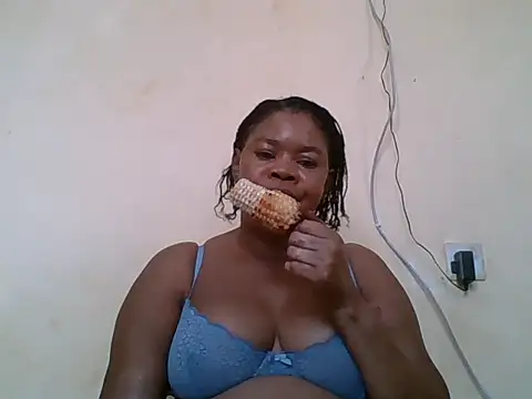 Snapshot of ANALQUEEN4 chatting on 10.06.25 ANALQUEEN4 online show from 10.06.25