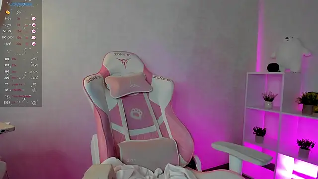 Nicole Charm online show from 12.13.24