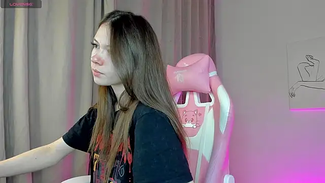 Nicole Charm online show from 02.19.25