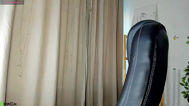 Nicole Charm online show from 06.16.26