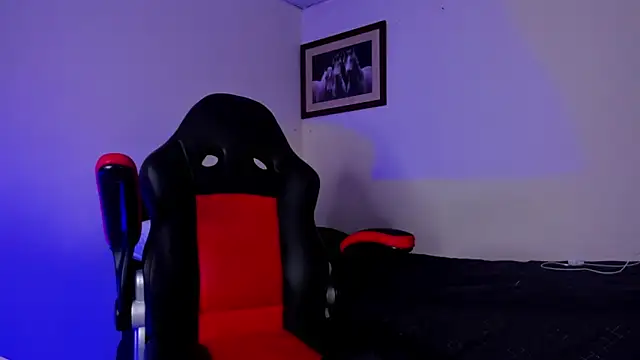 Snapshot of james_connor2 chatting on 01.03.25 james connor2 online show from 01.03.25