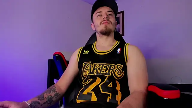 Snapshot of james_connor2 chatting on 01.12.25 james connor2 online show from 01.12.25