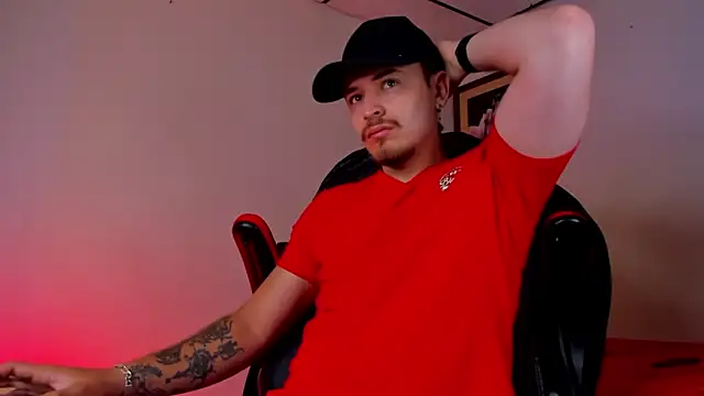 Snapshot of james_connor2 chatting on 02.16.25 james connor2 online show from 02.16.25