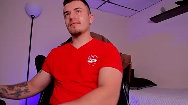 Snapshot of james_connor2 chatting on 11.22.25 james connor2 online show from 11.22.25