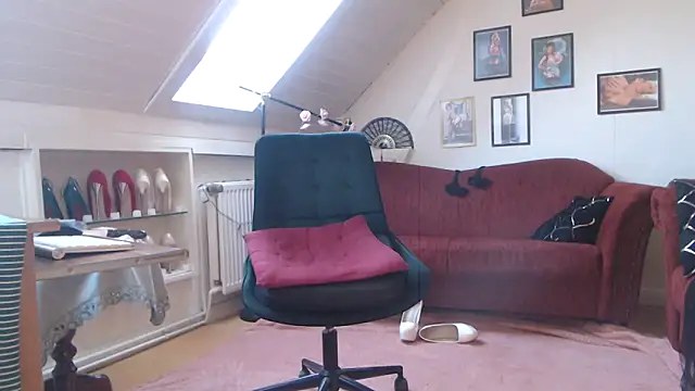 GinaBlonde online show from 03.04.25