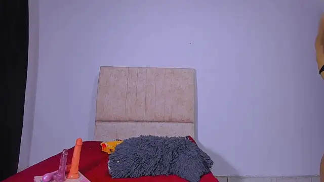 Snapshot of gatitaa777 chatting on 02.15.25 gatitaa777 online show from 02.15.25