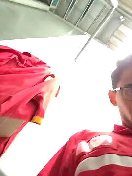 Snapshot of VL25DN26 chatting on 11.01.25 VL25DN26 online show from 11.01.25