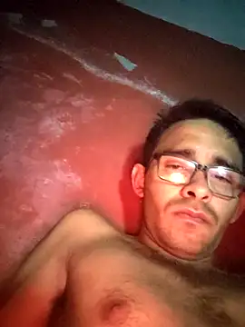 Snapshot of VL25DN26 chatting on 12.17.25 VL25DN26 online show from 12.17.25