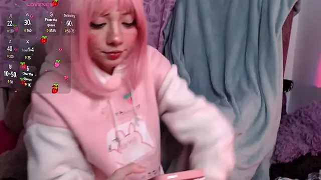 Snapshot of Alicedangerrr chatting on 02.12.25 Alicedangerrr online show from 02.12.25