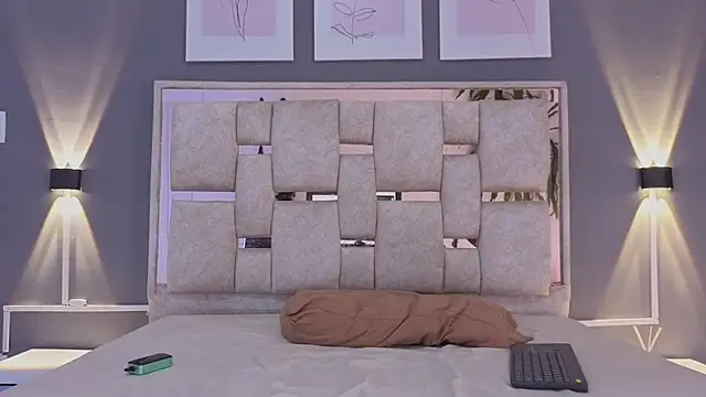 Snapshot of Saraa_lov chatting on 11.06.25 Saraa lov online show from 11.06.25