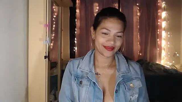 makennaa  online show from 09.12.25