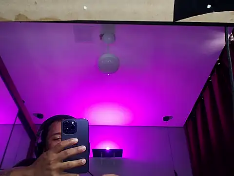 Ale Mineiro online show from 03.15.26