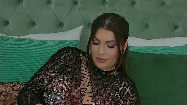 Snapshot of itsjessiebabe chatting on 12.28.24 itsjessiebabe online show from 12.28.24