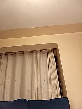 Snapshot of Pretty_tiffany chatting on 12.18.25 Pretty tiffany online show from 12.18.25