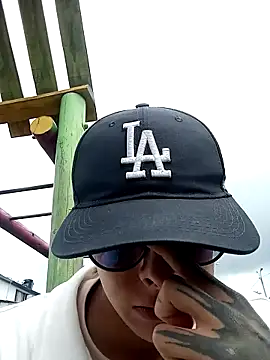 Snapshot of Cuervo_maniaco chatting on 12.04.24 Cuervo maniaco online show from 12.04.24