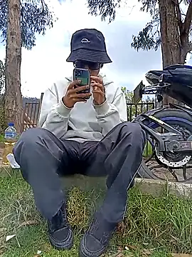 Snapshot of Cuervo_maniaco chatting on 02.14.26 Cuervo maniaco online show from 02.14.26