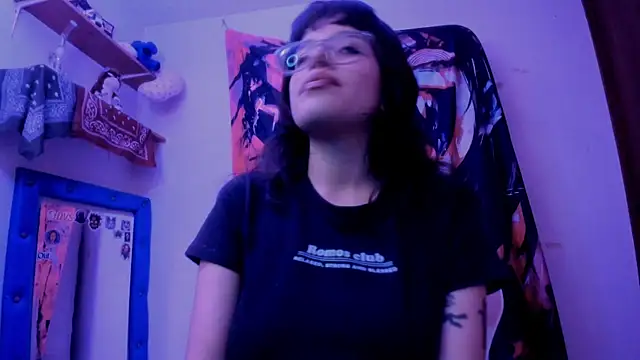 Lucyfx666 online show from 04.28.26