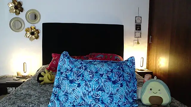 TatianaMonteross online show from 10.27.25