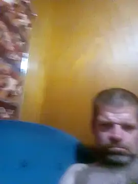 Snapshot of swervenherb chatting on 10.12.25 swervenherb online show from 10.12.25